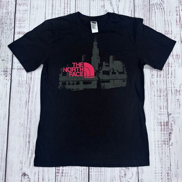The North Face Men’s M Chicago Skyline Graphic Tee Black/Red - Picture 1 of 5